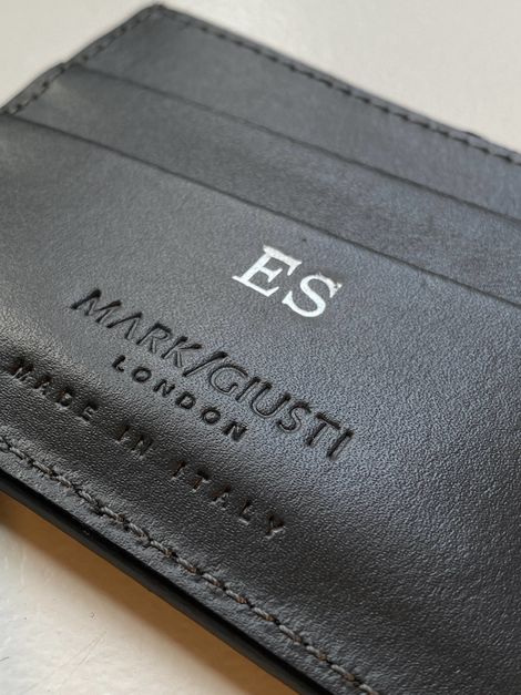 PERSONALIZE YOUR MARK/GIUSTI BAG: A JOURNEY OF DISTINCTION