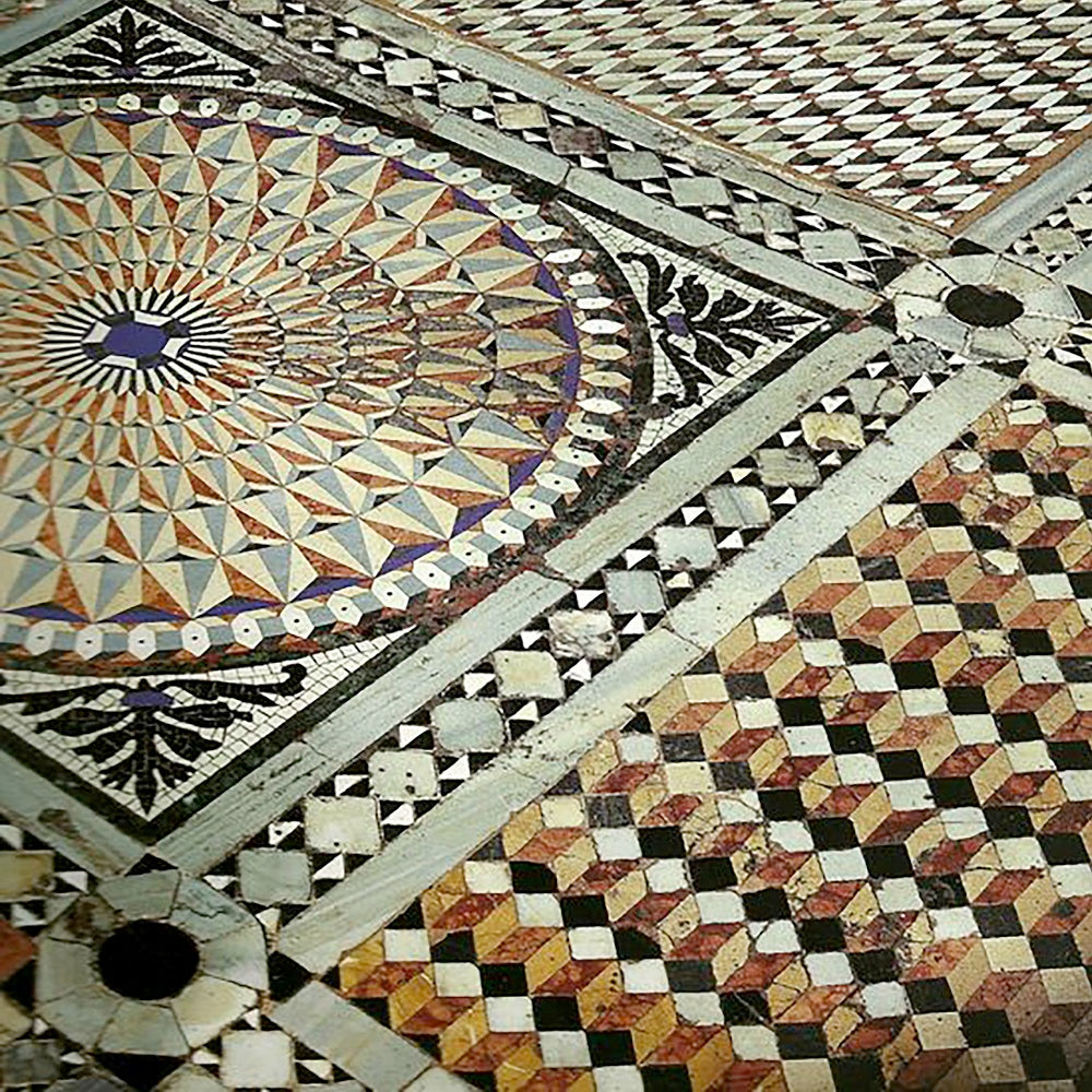 Mosaic floors symbolising MARK / GIUSTI’s dedication to mosaic heritage art preservation, honouring cultural significance and safeguarding traditional craftsmanship.