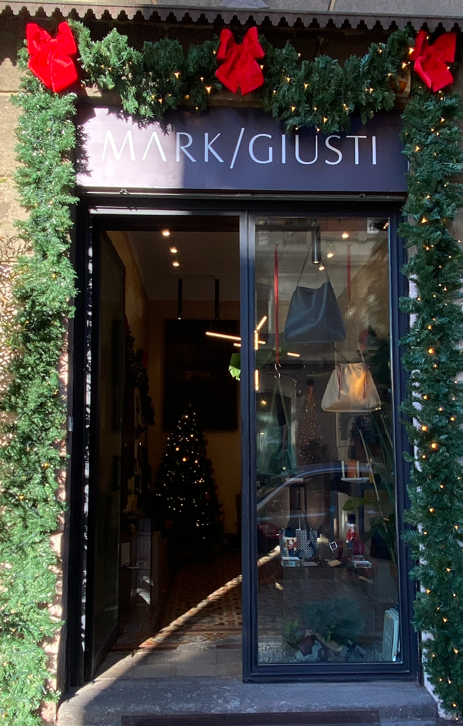 HOLIDAY NOTE FROM MARK